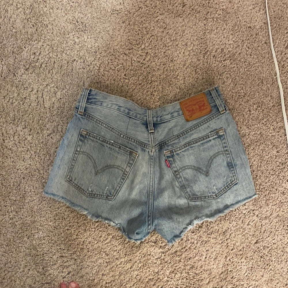 Levi’s shorts 501